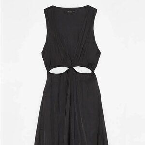🏷 *NWT* 🖤 DÈLUC “Rosseau” Cutout Maxi Dress - Black (Size L) 🖤